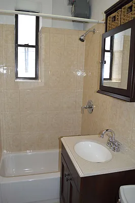 Rented by Nooklyn NYC LLC | media 25