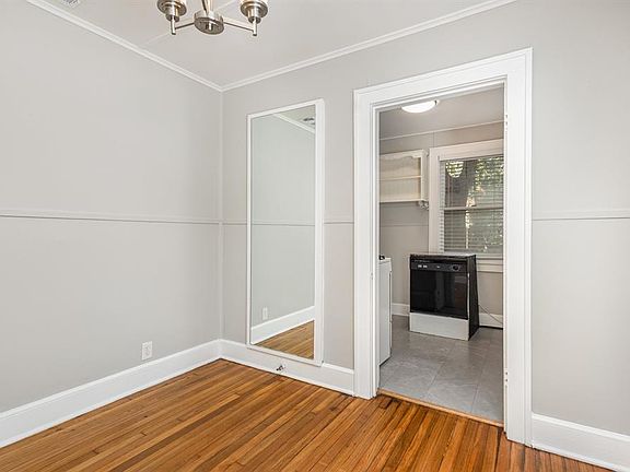 4th image of 2112 McMillan Ave #2112A