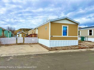 99 Logans Ln, Parachute, CO 81635