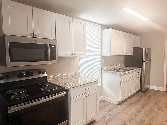 4th image of 838 N 4th Ave APT A