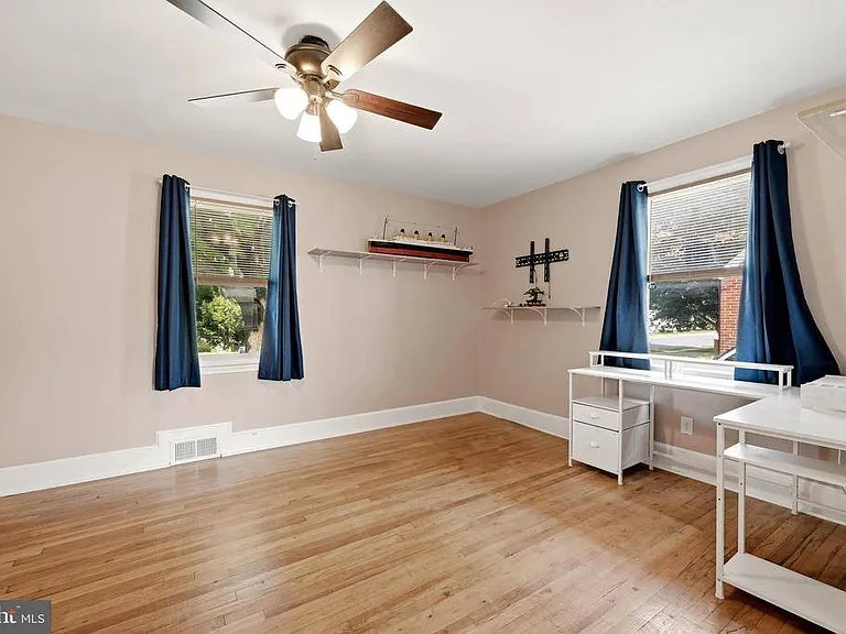 407 Manassas Ave — Photo 21