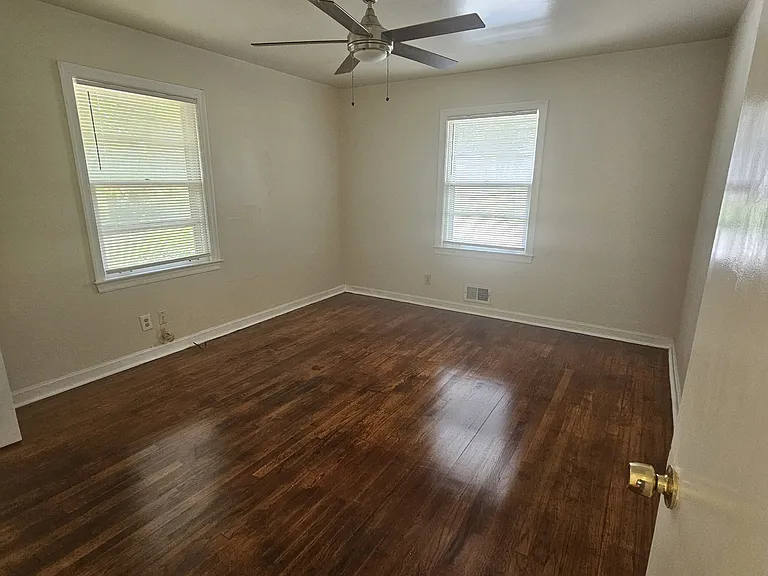 2679 Rollingwood Ln — Photo 14