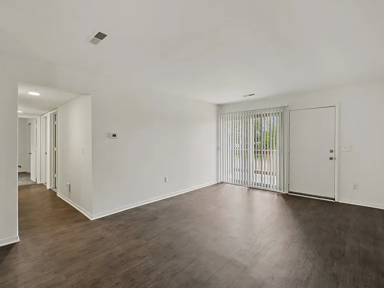 Kimberly Club Apartments — Photo 77