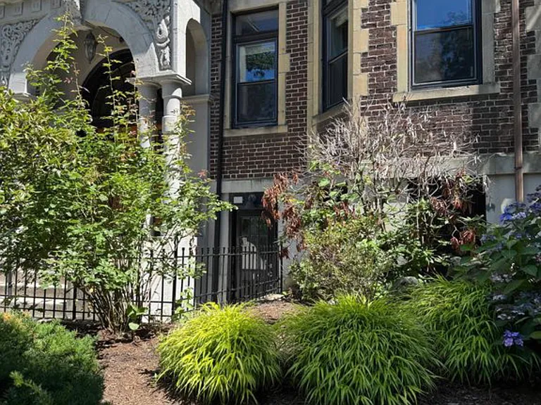 390 Riverway St #2 — Photo 23