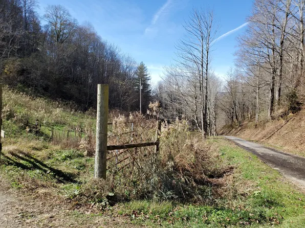 214 Michael Rd, Trade, TN 37691