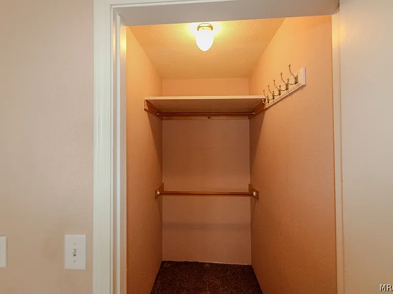 870 Ash Ln — Photo 22