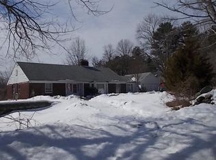 221 Three Mile Hill Rd, Middlebury, CT 06762