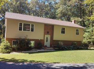 1178 Ranck Rd, New Holland, PA 17557