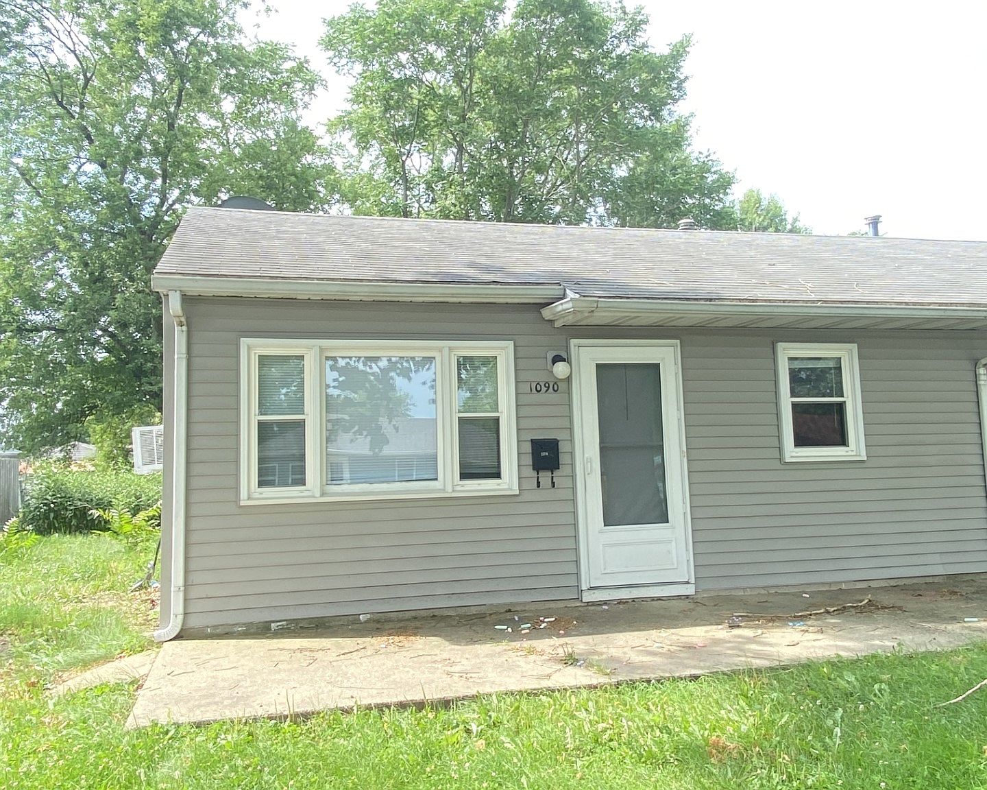 1090 Eastview Dr, Rantoul, IL 61866 Zillow