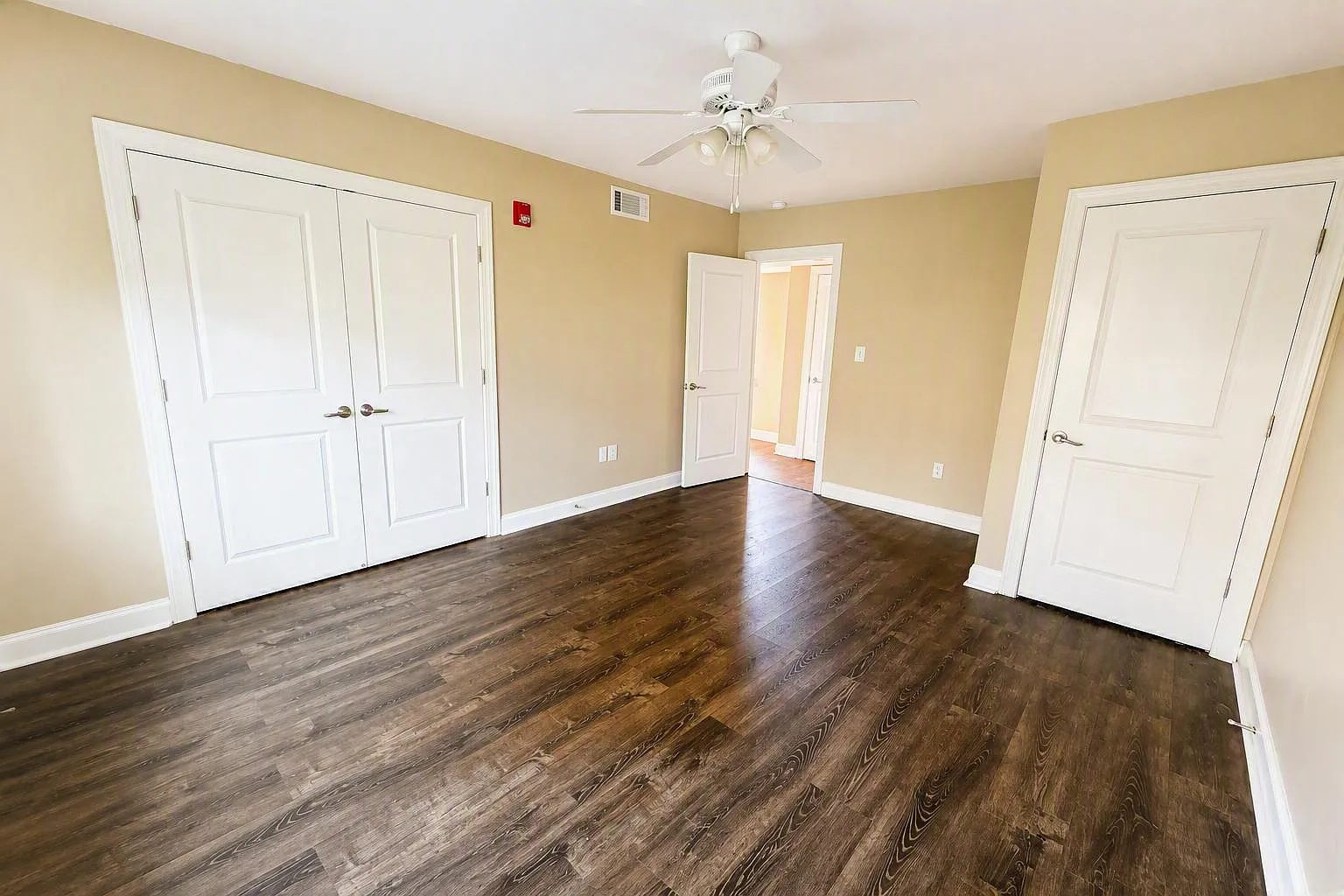 1 bed, 750 sqft, $1,500 — Photo 3