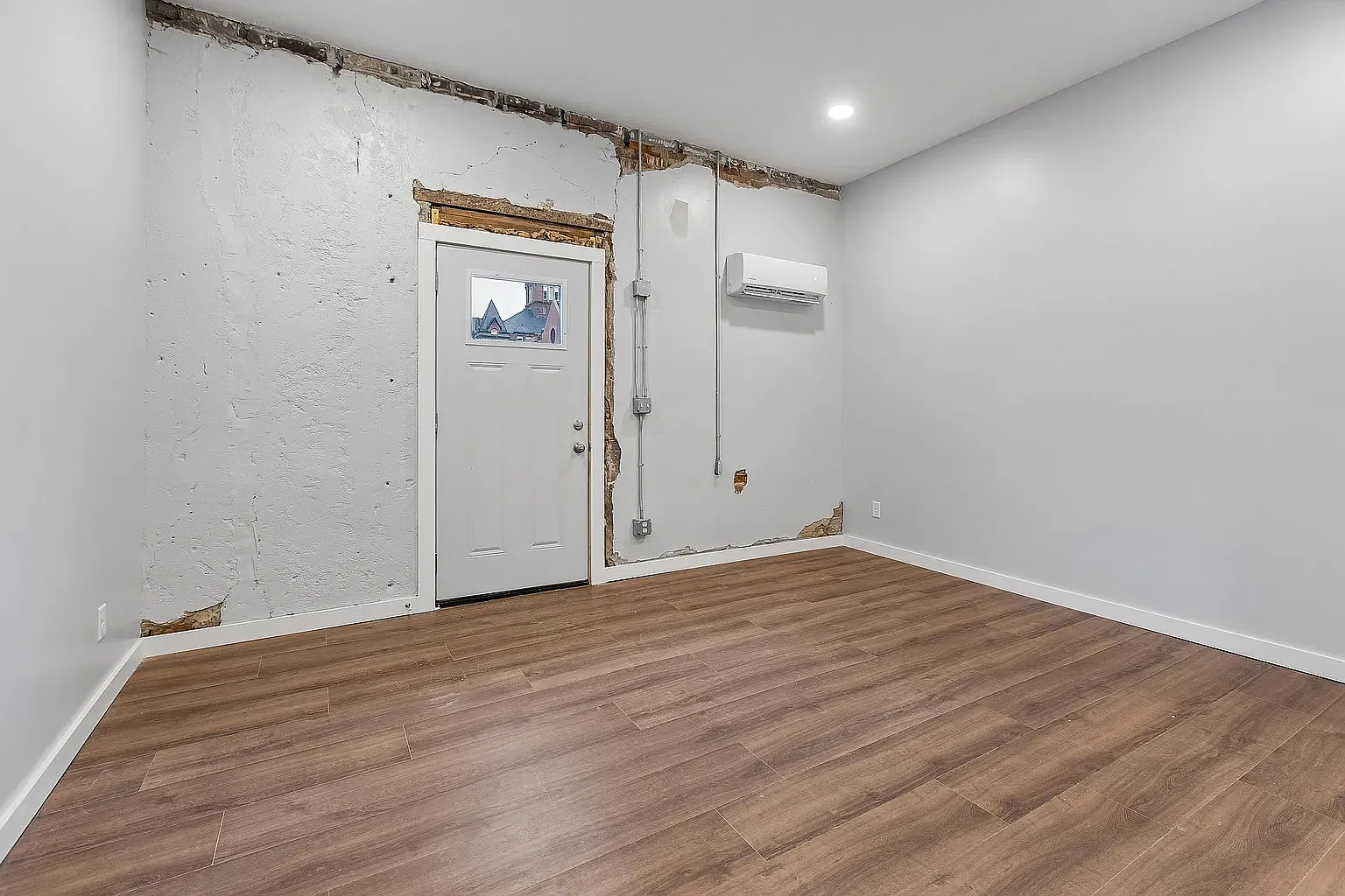 2 bed, 600 sqft, $925 — Photo 4