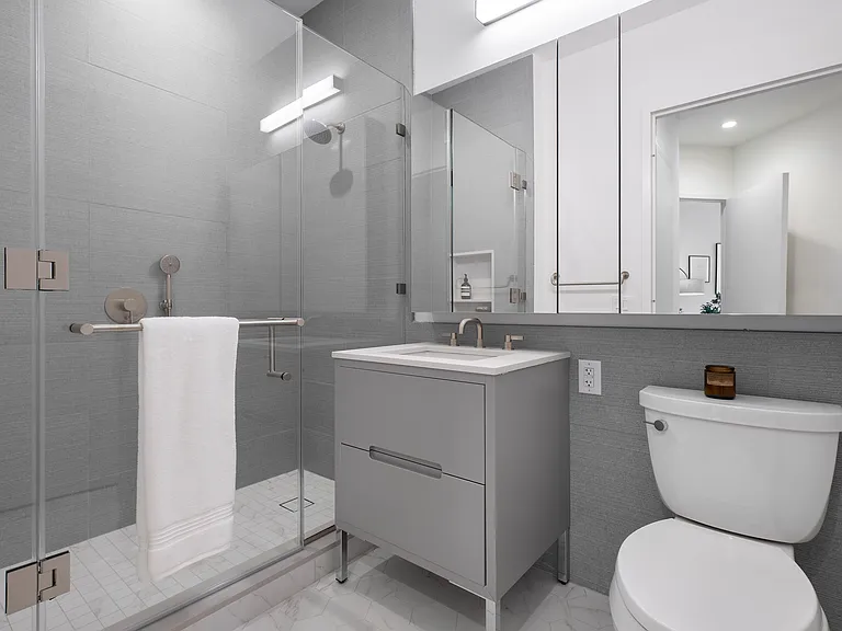 8 Court Sq #20B — Photo 8