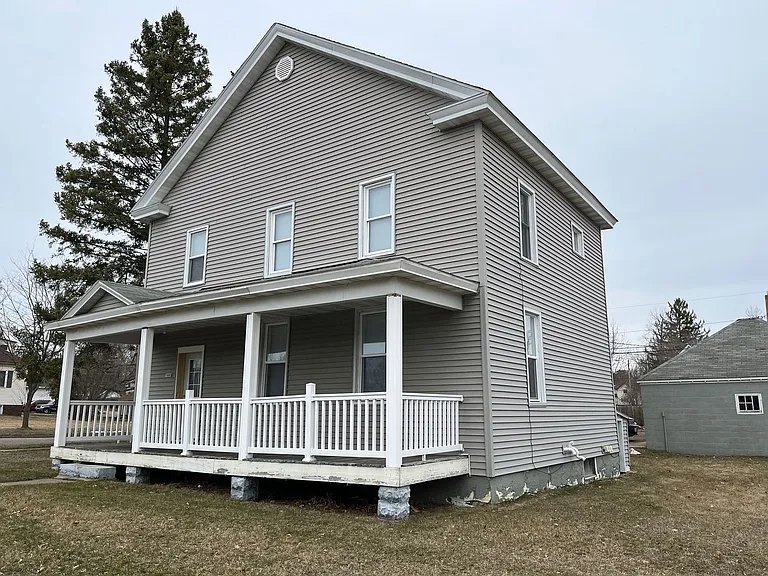 1800 E Main St — Photo 10