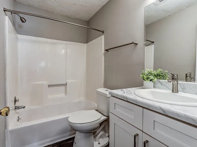 Traditions at Augusta Apartment Homes — Photo 9