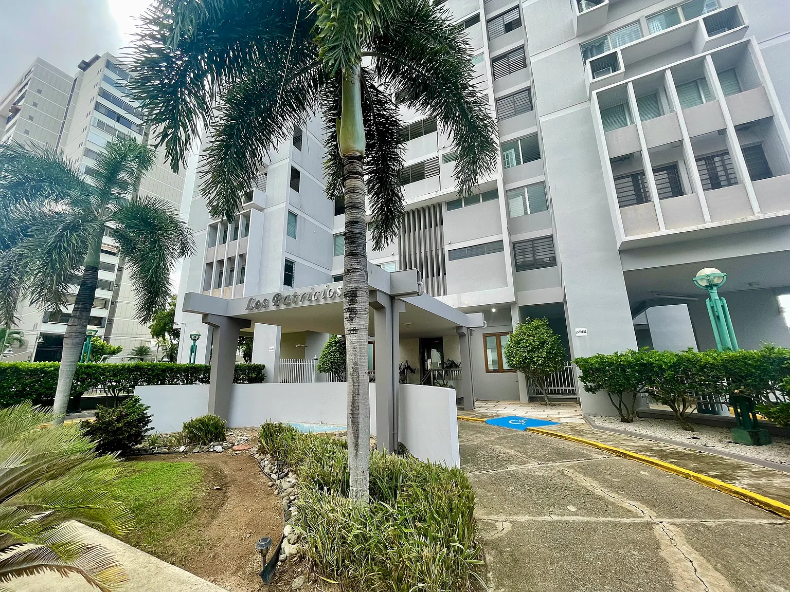1 Palm Cir — Photo 3