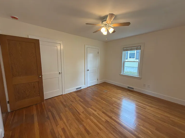 573 Spruce St — Photo 18