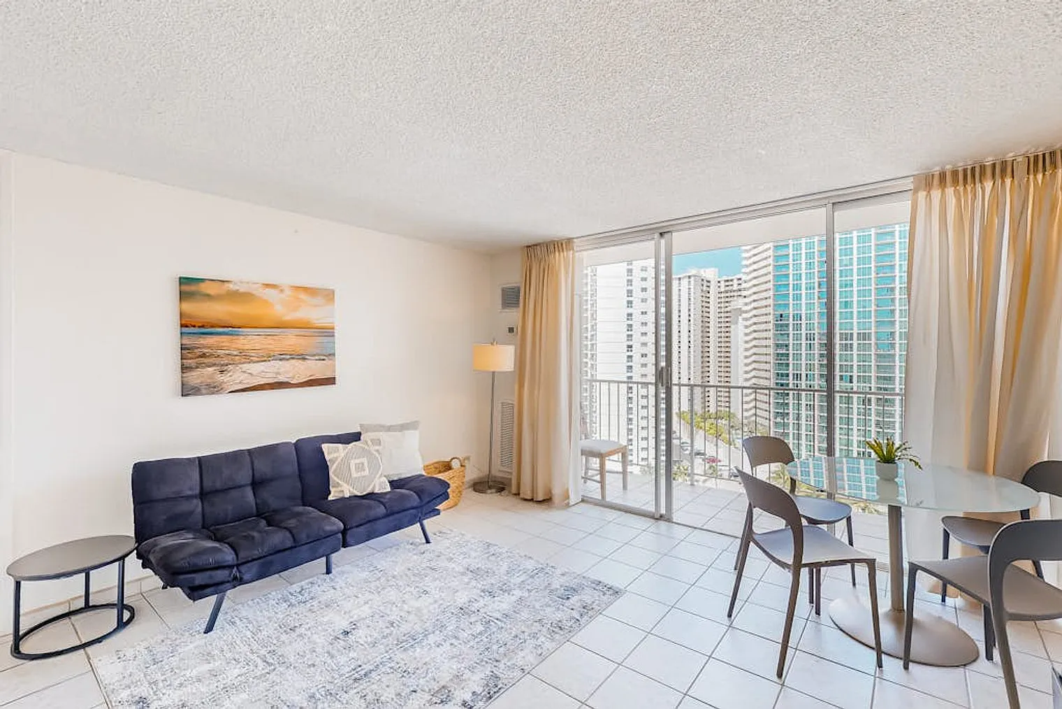 1 bed, 1.0 bath, 538 sqft, $3,155 — Photo 2