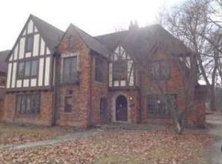 19451 Canterbury Rd, Detroit, MI 48221