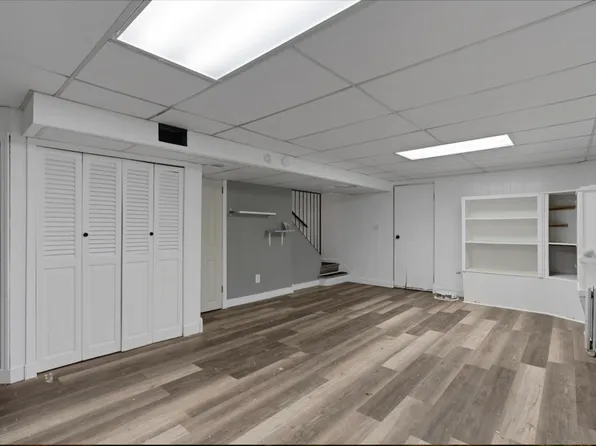 149 West 30th Street image 21 of 26