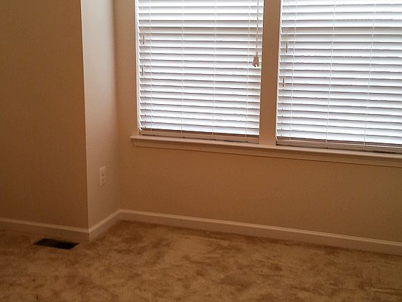 4th image of 23032 Foxglove Way