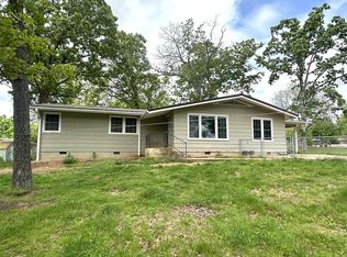 1245 E Crest Dr, Houston, MO 65483