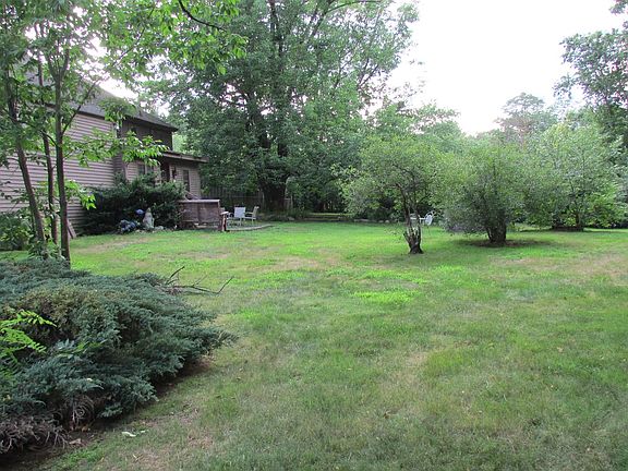 5th image of 308 Salem Rd