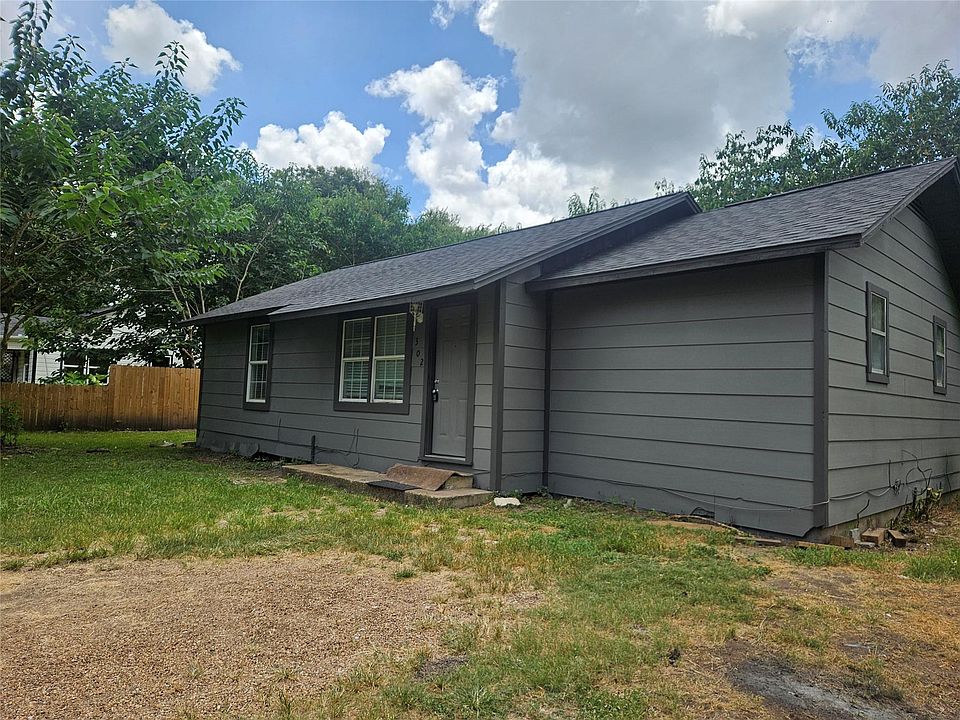 1st image of 302 Grayless St