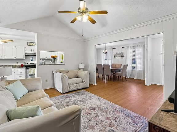 5th image of 1720 N Bengal Rd