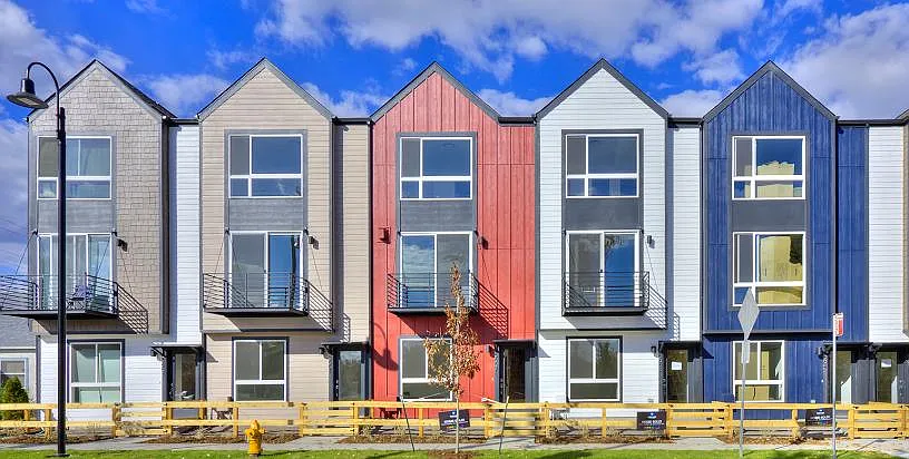 5560 W 10th Pl