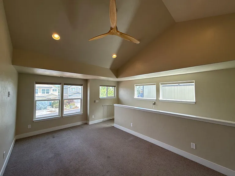 20747 NE Angora Ct — Photo 14