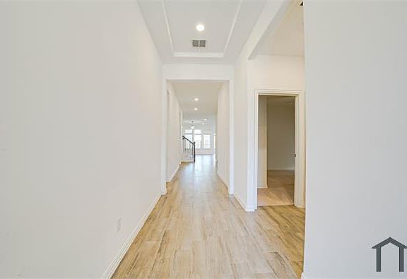 3rd image of 3420 Prairie Pl