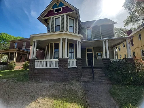 402 N Highland Ave #B Photo 1