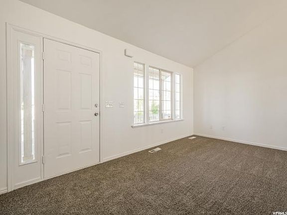 3rd image of 3014 S Asplund Cir