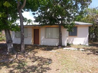 231 SW 7th Ct, Deerfield Beach, FL 33441