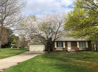 4152 Wabaningo Rd, Okemos, MI 48864