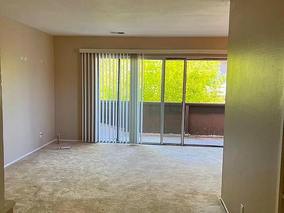 2nd image of 1631 Maurice Ln APT 3