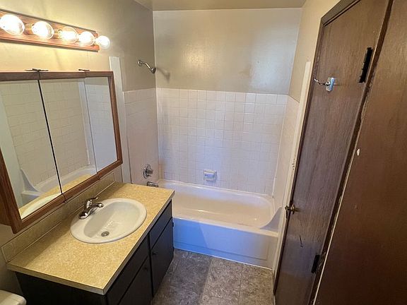 5th image of 2012 W Lincoln Ave APT 6