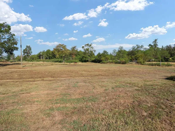 2450 Red Maple Rd, Big Sandy, TX 75755