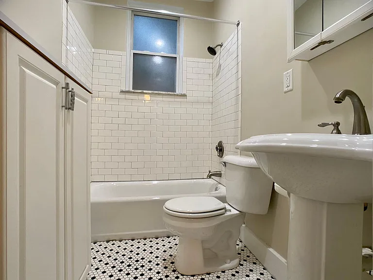 1650 Eastern Pkwy #C1 — Photo 20