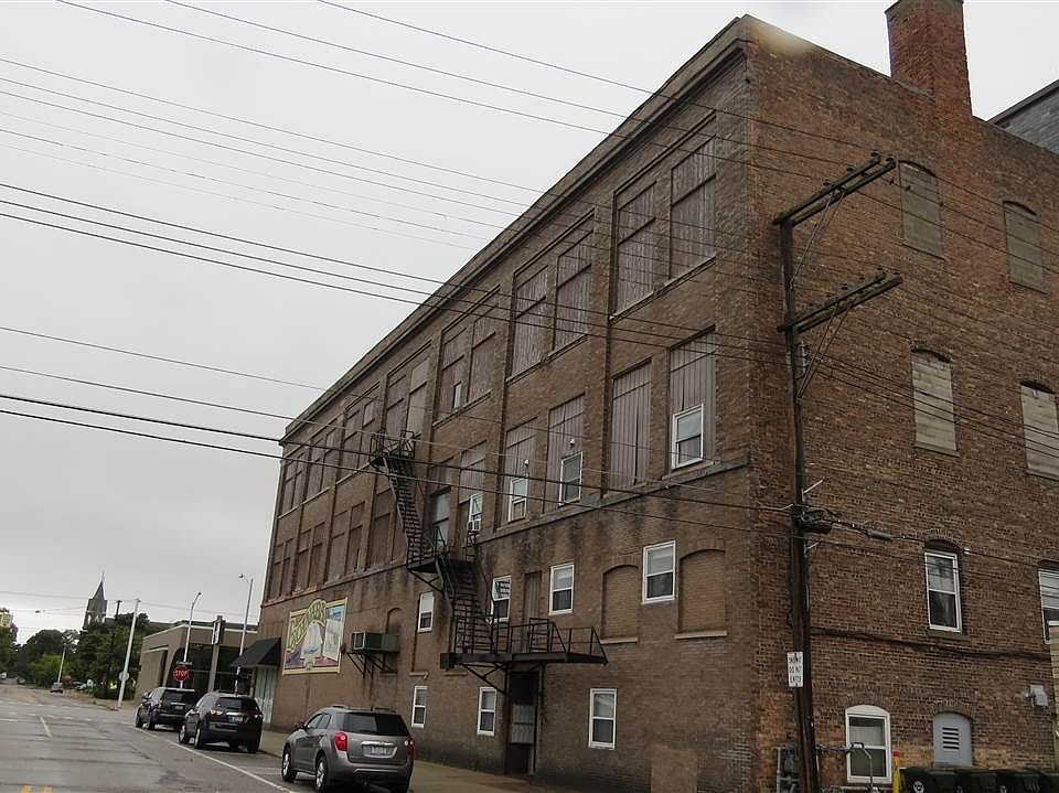 1st image of 1200 & 1202 Ludington St