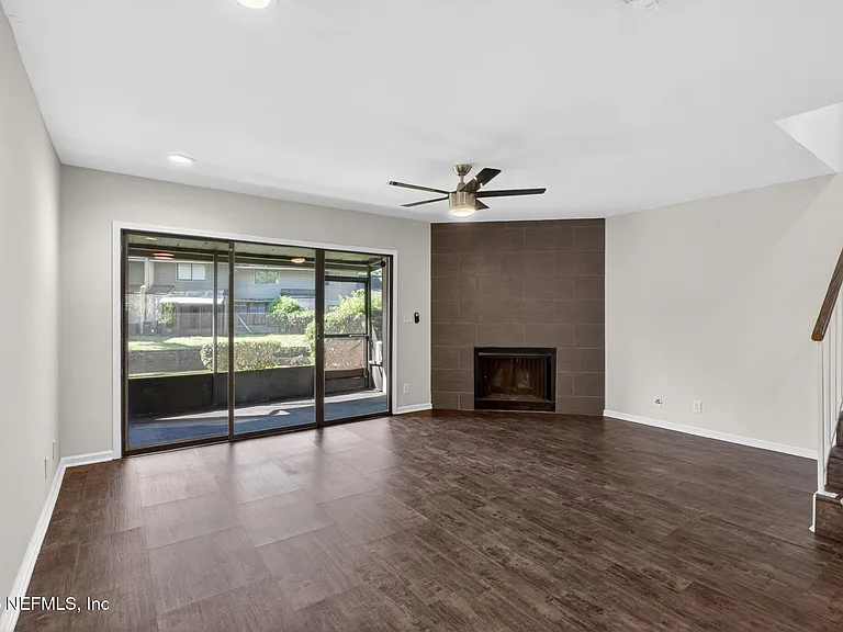 7701 Baymeadows Cir W #1052 — Photo 19