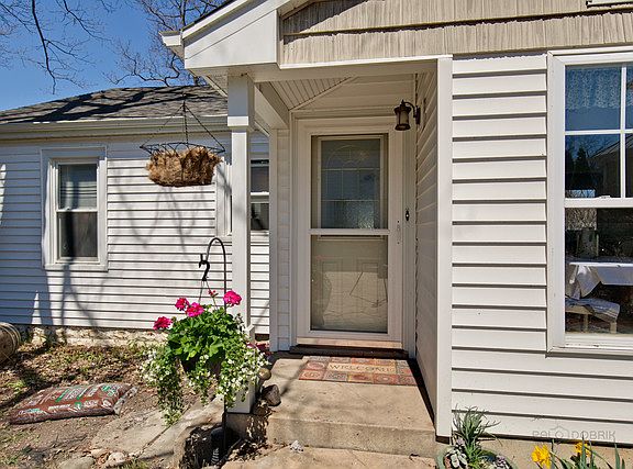 3rd image of 21297 W Crescent Dr