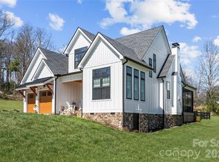 122 Wintercress Dr, Mills River, NC 28759