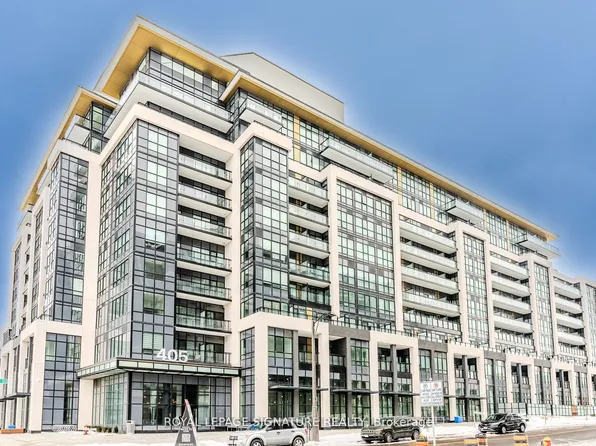 405 Dundas St N, Oakville, ON