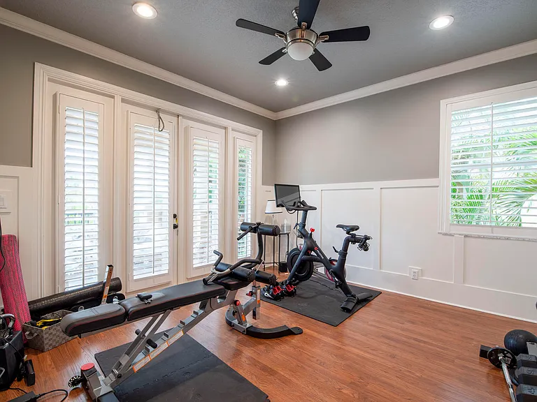 8801 Wellington View Dr — Photo 34