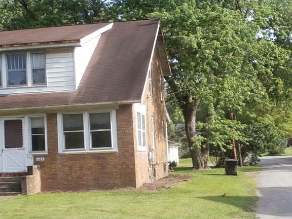 3rd image of 603 1/2 Bacon Ave