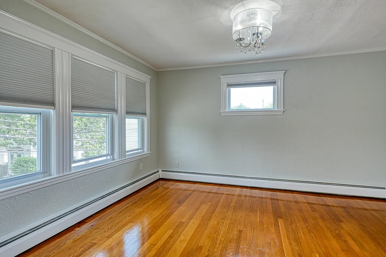 68 Green St — Photo 4