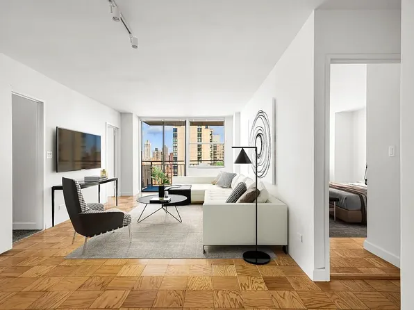300 E 75th St, New York, NY