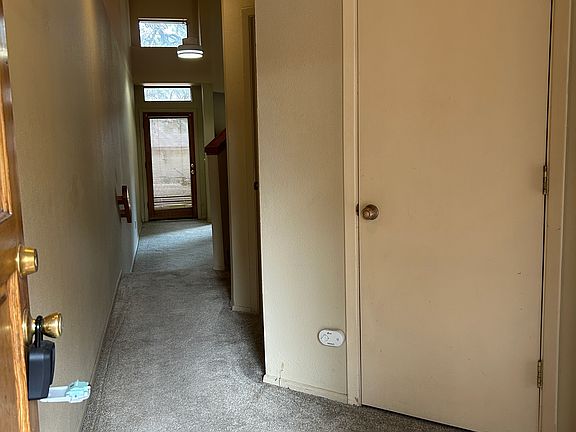 2nd image of 4005 N Goodwin Cir