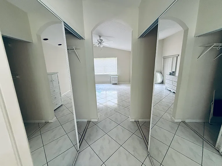 10921 Royal Caribbean Cir — Photo 18